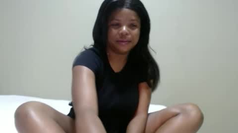 Snapshot of caramelbbe chatting on 04-27-26, 11:36 fifi online show from 04-27-26, 11:36
