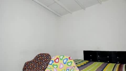 Snapshot of cardrey05 chatting on 02-25-25, 11:22 Carlos and Cristian online show from 02-25-25, 11:22