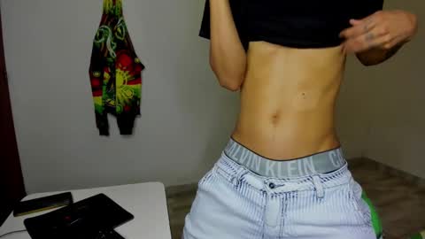 Snapshot of cardrey05 chatting on 10-03-25, 10:18 Carlos and Cristian online show from 10-03-25, 10:18