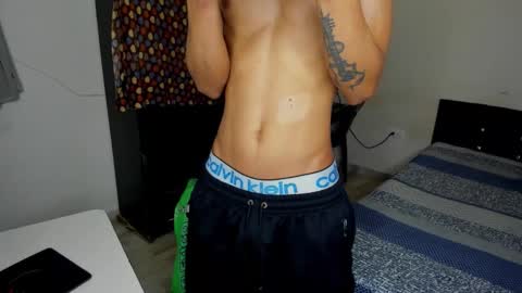 Snapshot of cardrey05 chatting on 10-15-25, 05:57 Carlos and Cristian online show from 10-15-25, 05:57