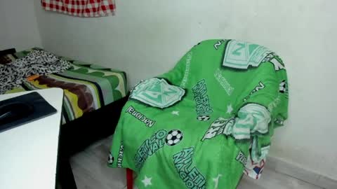 Snapshot of cardrey05 chatting on 05-20-26, 02:51 Carlos and Cristian online show from 05-20-26, 02:51