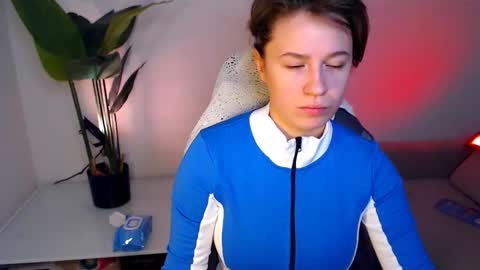 Snapshot of care_sensual chatting on 02-02-26, 04:11 Mary online show from 02-02-26, 04:11