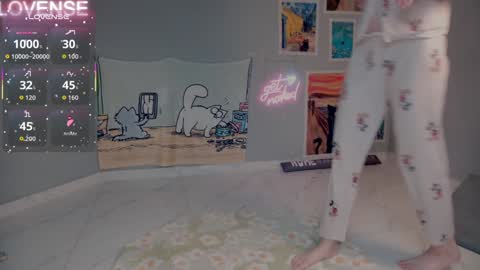 NONA    follow online show from 09-21-25, 06:15