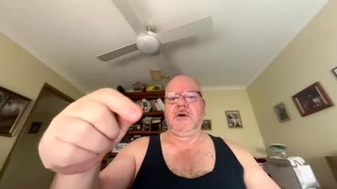 Snapshot of careroz chatting on 07-22-26, 01:41 careroz online show from 07-22-26, 01:41