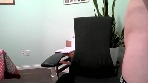 Caressluving online show from 03-29-26, 05:07