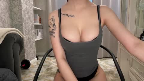 Snapshot of caressysiren chatting on 05-29-26, 05:11 caressysiren online show from 05-29-26, 05:11