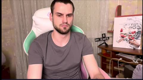 Snapshot of cari_2you chatting on 11-20-25, 09:25 Cari online show from 11-20-25, 09:25