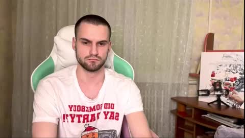 Snapshot of cari_2you chatting on 12-13-25, 07:53 Cari online show from 12-13-25, 07:53