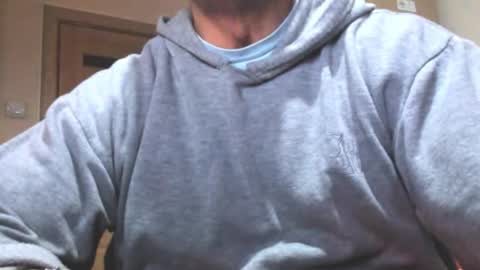 Snapshot of carin_the_body chatting on 12-19-25, 04:36 Laz online show from 12-19-25, 04:36