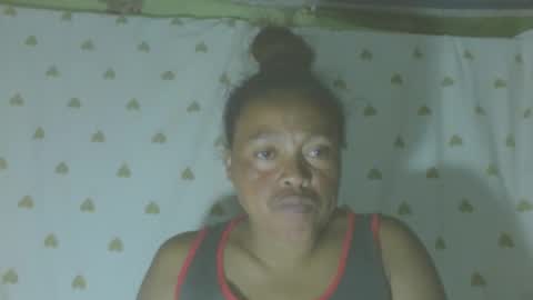 Snapshot of carinesexy69 chatting on 01-16-26, 12:42 carinesexy69 online show from 01-16-26, 12:42