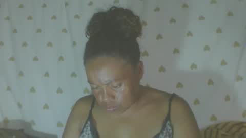 Snapshot of carinesexy69 chatting on 02-07-26, 11:25 carinesexy69 online show from 02-07-26, 11:25