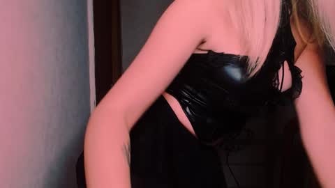 Carin online show from 10-09-25, 03:15