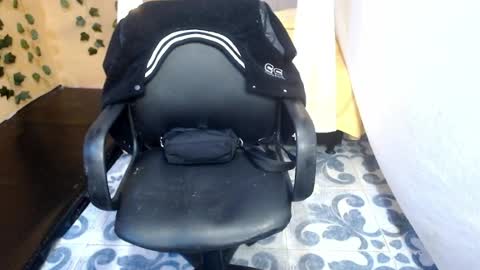 carla_999 online show from 04-11-26, 01:37