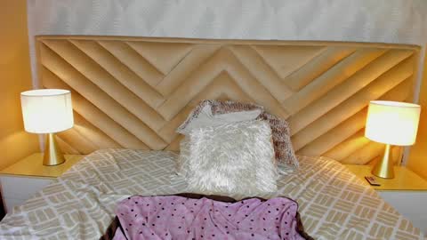 Snapshot of carla_santini chatting on 01-18-25, 12:02 Carla Santini online show from 01-18-25, 12:02