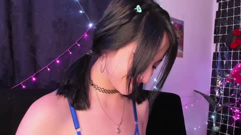 Snapshot of carla_smith__ chatting on 01-03-25, 02:54 Carla online show from 01-03-25, 02:54