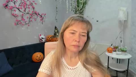 Carla Vogue online show from 11-01-25, 03:30