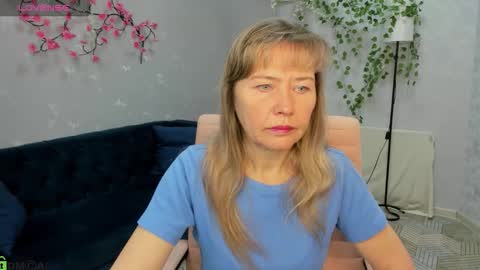 Carla Vogue online show from 11-29-25, 02:58