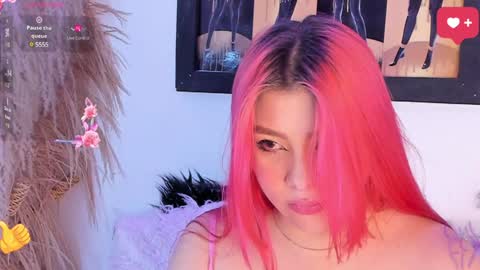 Snapshot of carla_wet18 chatting on 01-28-25, 06:49 Carla Wet18 online show from 01-28-25, 06:49