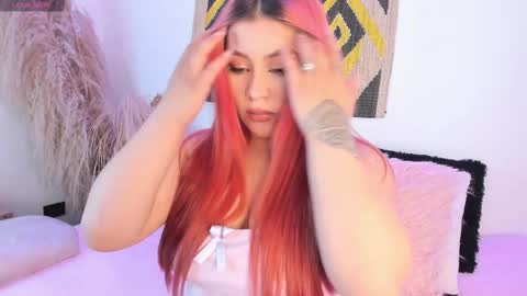 Snapshot of carla_wet18 chatting on 02-25-25, 04:57 Carla Wet18 online show from 02-25-25, 04:57