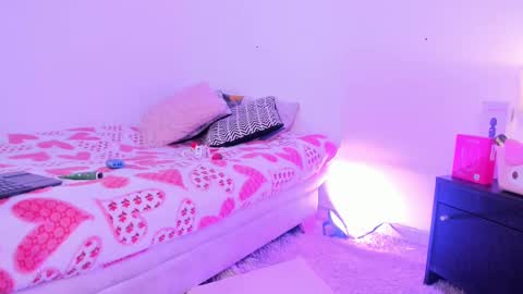 Snapshot of carla_wet18 chatting on 09-28-25, 01:16 Carla Wet18 online show from 09-28-25, 01:16