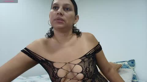 Snapshot of carlaantonellii chatting on 05-20-26, 01:06 carlaantonellii online show from 05-20-26, 01:06