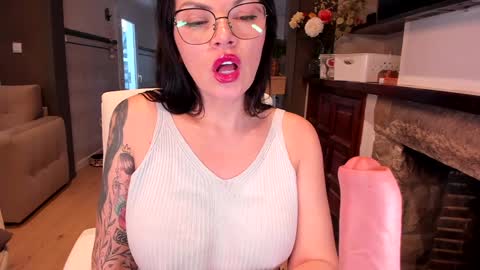 Carla Connor online show from 01-19-25, 04:25