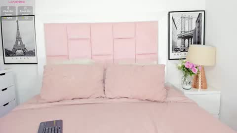 Snapshot of carlajaeger chatting on 02-21-25, 04:40 carla online show from 02-21-25, 04:40