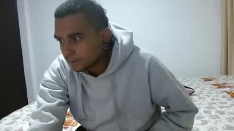 carlandelli1 online show from 12-03-25, 03:03