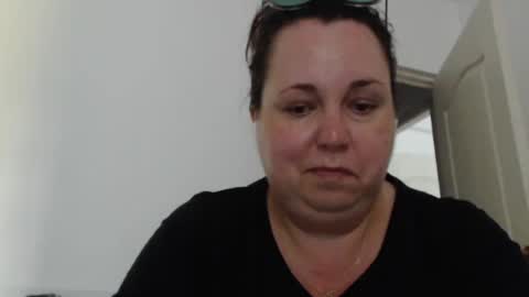 Snapshot of carlaruth chatting on 06-20-26, 02:09 Carlaruth online show from 06-20-26, 02:09