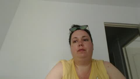 Snapshot of carlaruth chatting on 07-02-26, 03:17 Carlaruth online show from 07-02-26, 03:17