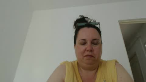 Snapshot of carlaruth chatting on 07-04-26, 04:07 Carlaruth online show from 07-04-26, 04:07
