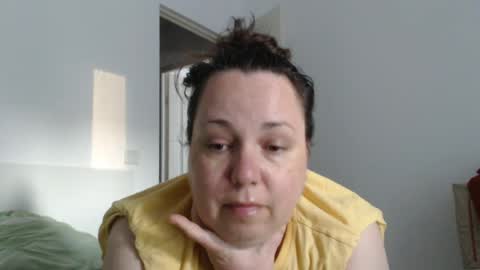 Snapshot of carlaruth chatting on 07-12-26, 03:30 Carlaruth online show from 07-12-26, 03:30