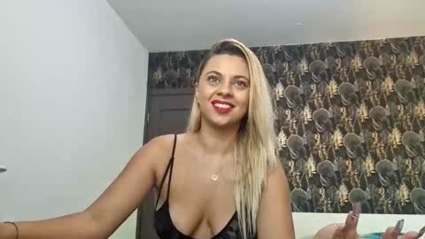 Snapshot of carlastacefun chatting on 10-22-25, 06:02 CarlaStaceFun online show from 10-22-25, 06:02