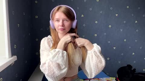 Kaayy  Its my first day here  online show from 04-01-26, 08:04