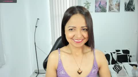 Snapshot of carlin1511 chatting on 06-04-26, 06:03 carlin1511 online show from 06-04-26, 06:03