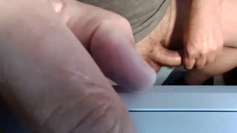 carlos770193 online show from 04-10-26, 03:39