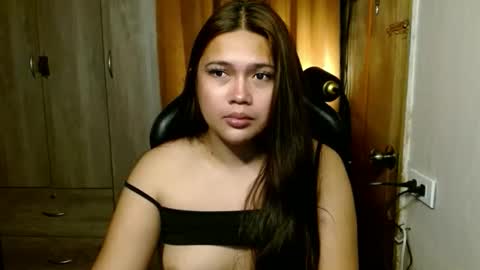 Carla online show from 11-18-25, 01:22