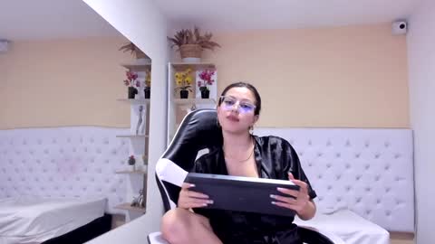 carly_zion online show from 12-15-24, 01:46