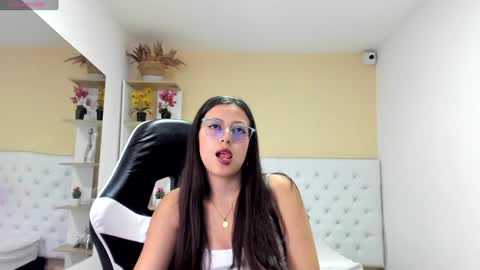 carly_zion online show from 01-08-25, 10:06