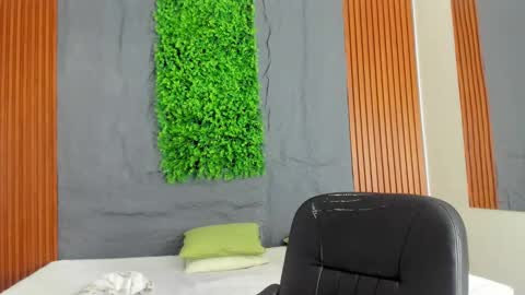 carly_zion online show from 02-03-25, 11:20