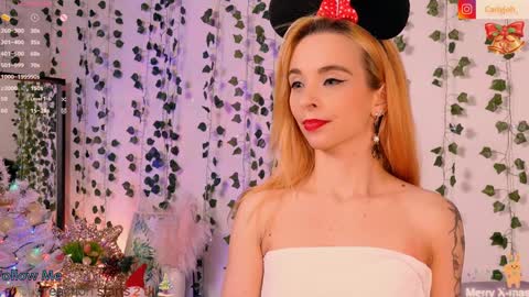 Snapshot of carlymilton chatting on 12-31-24, 12:11 Carly online show from 12-31-24, 12:11
