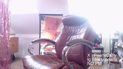 Carly Pearls online show from 03-19-26, 06:50