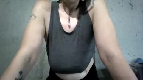 Snapshot of carlysmiles chatting on 01-04-25, 03:28 Carly Smiles online show from 01-04-25, 03:28