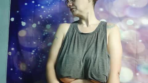 Snapshot of carlysmiles chatting on 02-23-26, 11:51 Carly Smiles online show from 02-23-26, 11:51