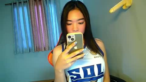 Snapshot of carmelasexmachinex chatting on 01-25-25, 03:51 carmela online show from 01-25-25, 03:51