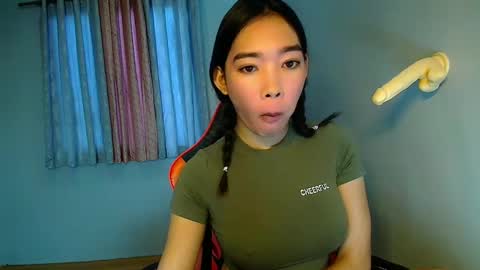 Snapshot of carmelasexmachinex chatting on 01-27-25, 04:09 carmela online show from 01-27-25, 04:09