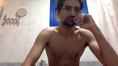 carmelia10 online show from 12-11-24, 03:45