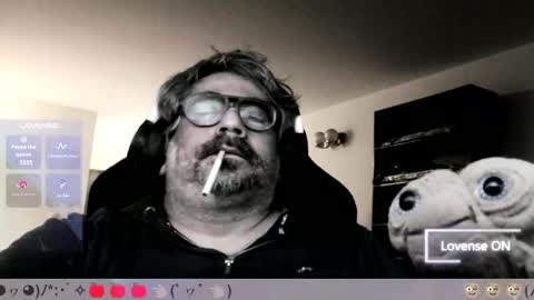 Snapshot of carmelo_devitto chatting on 11-12-25, 07:09 soy Batman online show from 11-12-25, 07:09