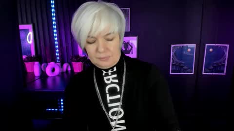 Carmen online show from 11-25-25, 08:53