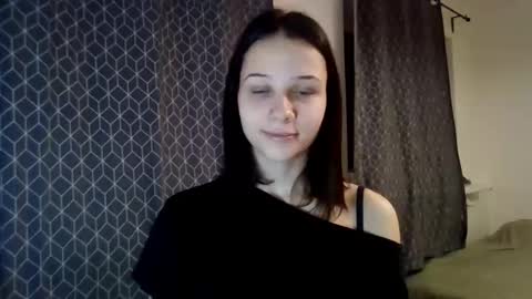 Snapshot of carmenxamore chatting on 12-18-25, 10:38 CarmenxAmore online show from 12-18-25, 10:38